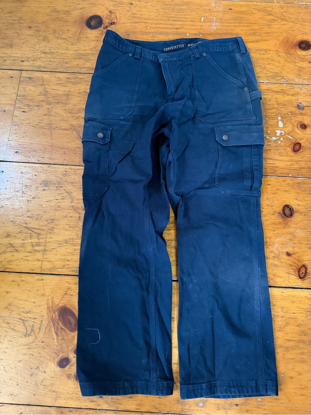 Duluth Trading Co Navy Curvy Setter Cargo Pants- barely worn